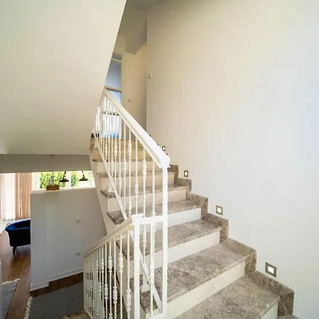 Large With A Private Pool Villa *
